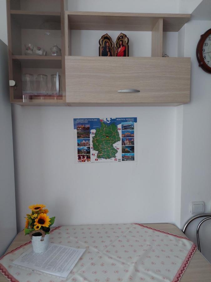 Fely Room Petrozsény Kültér fotó